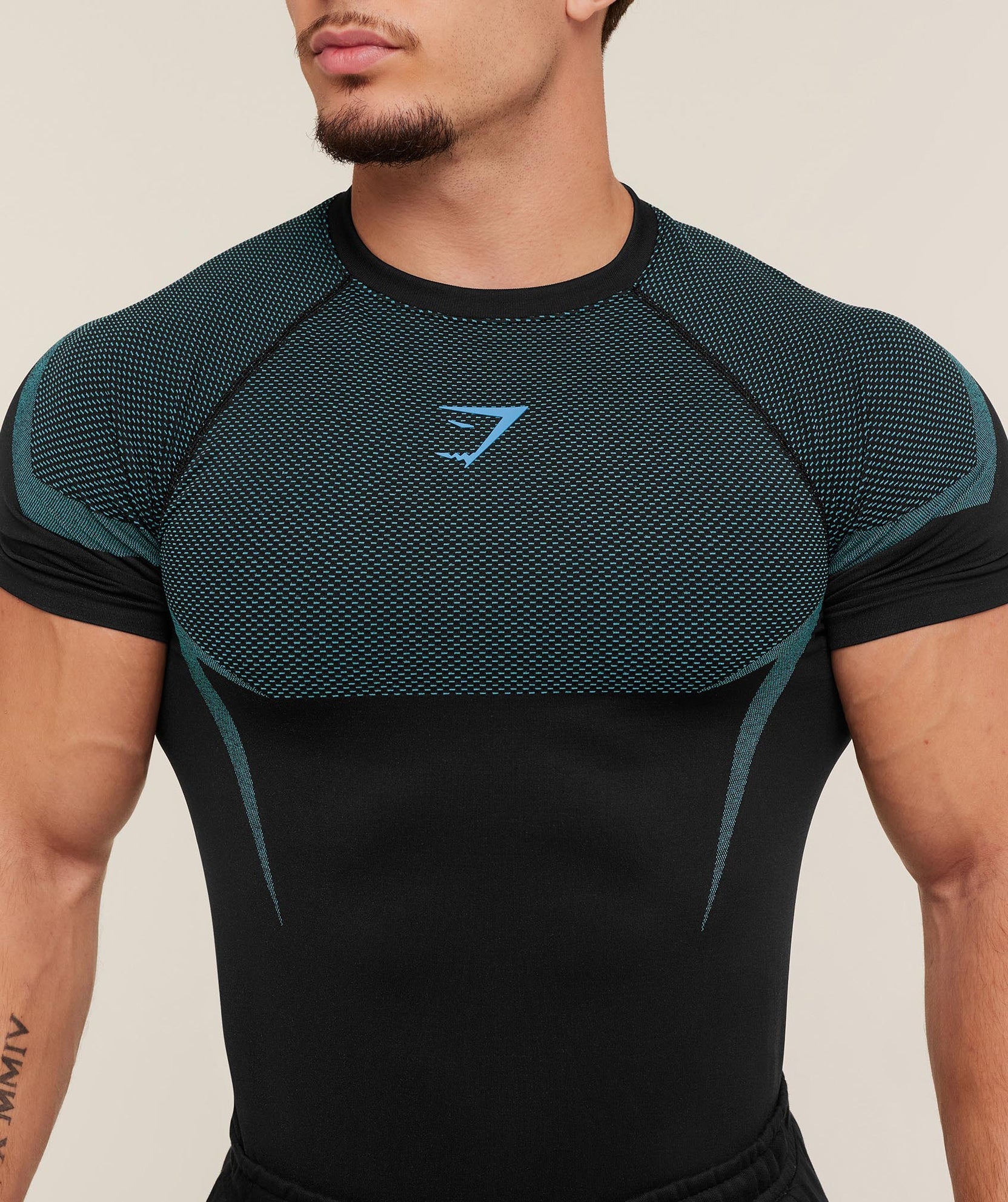Gymshark Onyx 5.0 Seamless T-Shirt - Black/Brand Blue