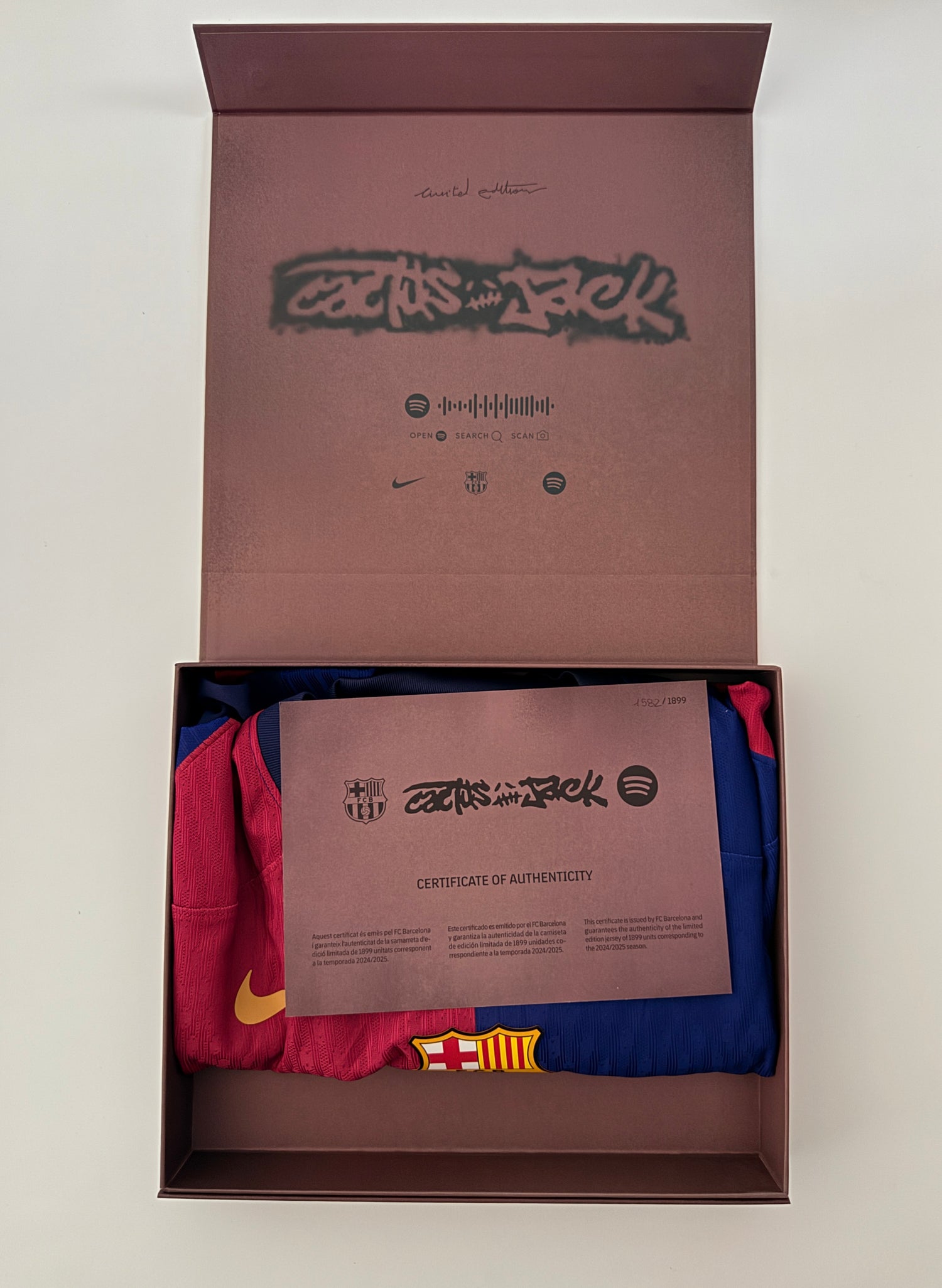 FC BARCELONA X TRAVIS SCOTT Jersey 2024/25